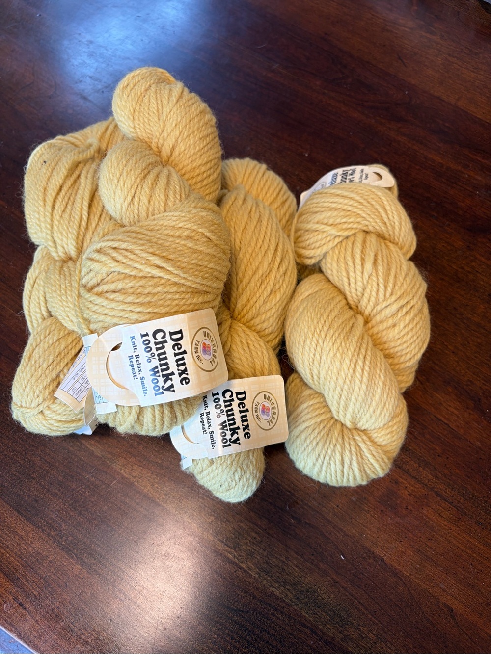 Universal Deluxe Chunky 100% Wool Yarn - Soft Yellow Skeins NWT